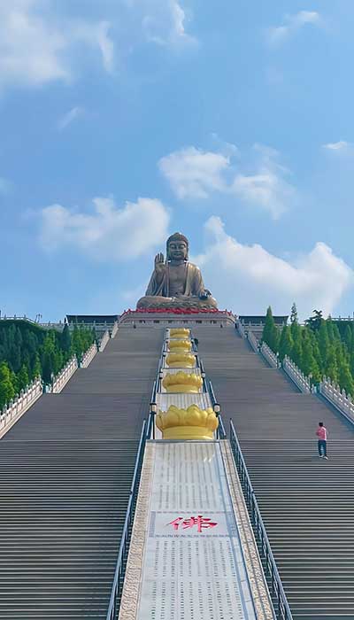 南山大佛(山东5A级景区)